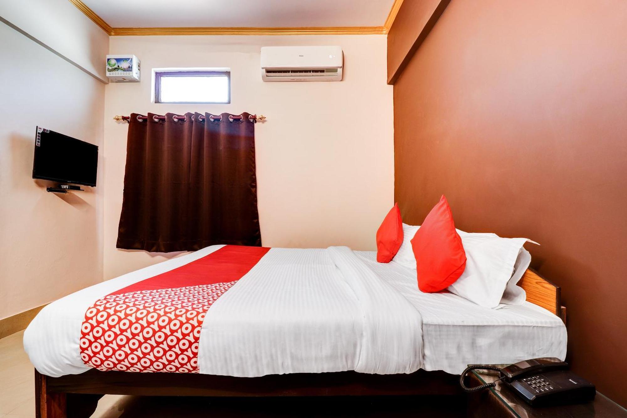 Hotel O Star City Hotel Ayodhya Extérieur photo