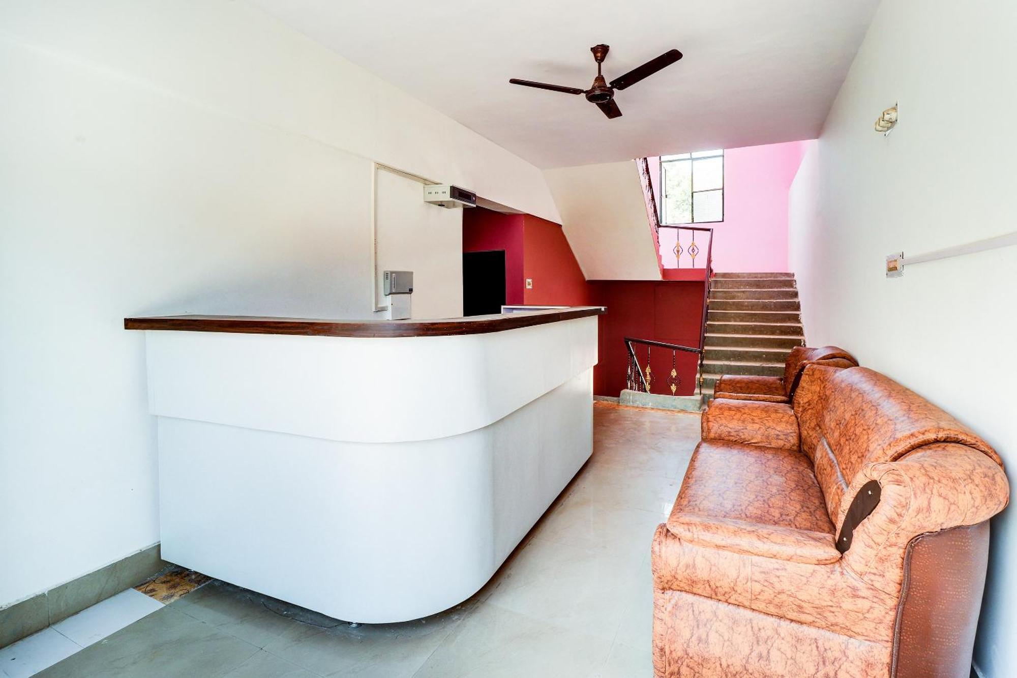 Hotel O Star City Hotel Ayodhya Extérieur photo