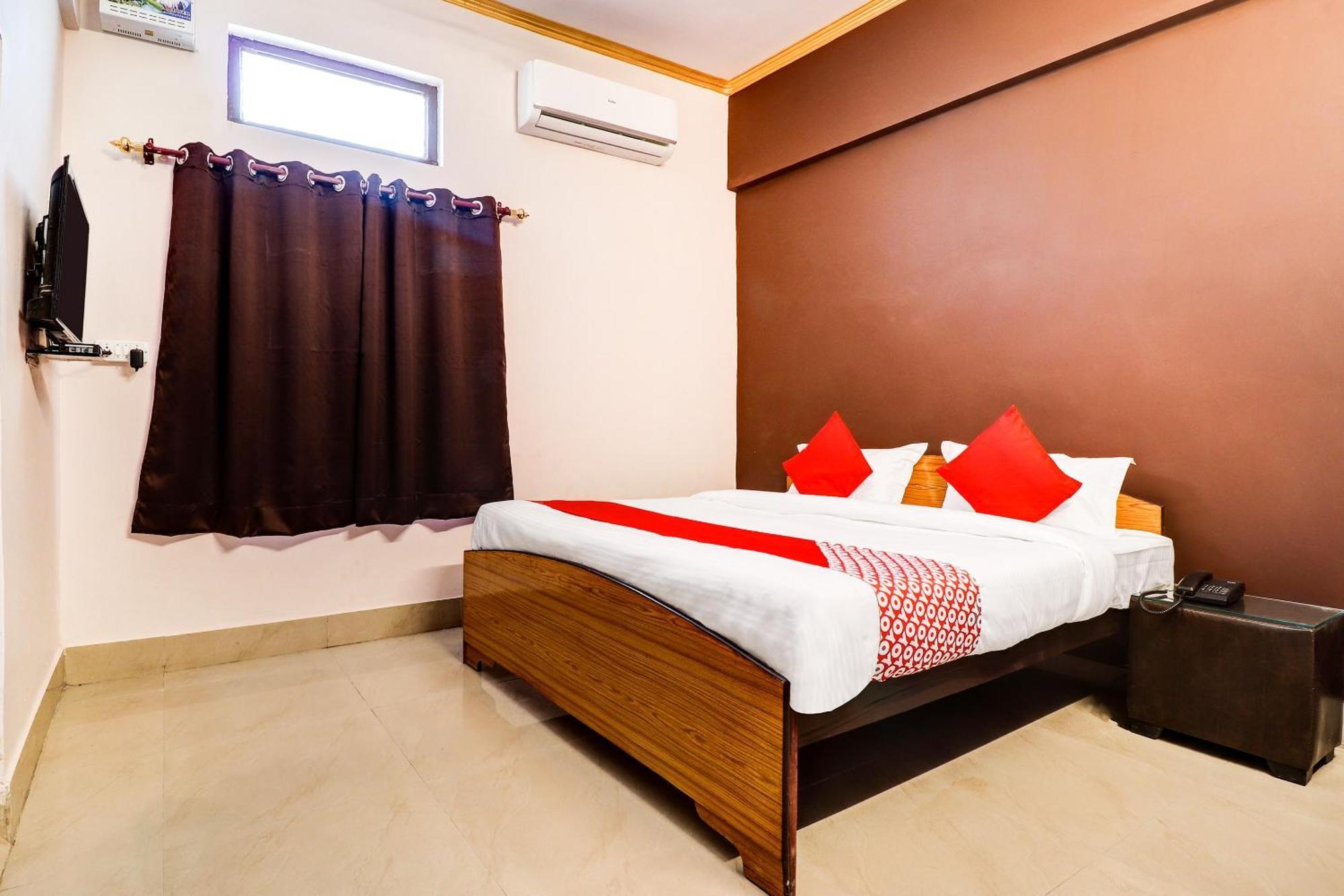 Hotel O Star City Hotel Ayodhya Extérieur photo