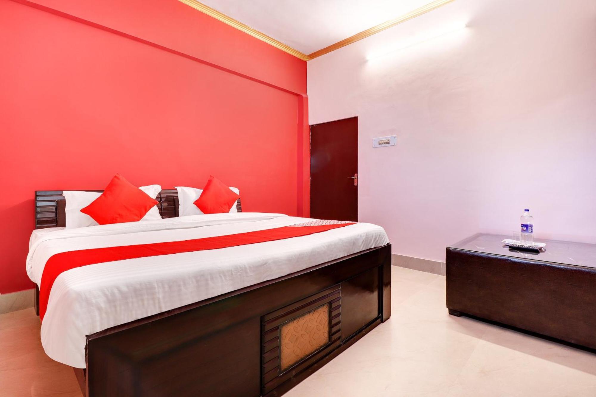 Hotel O Star City Hotel Ayodhya Extérieur photo
